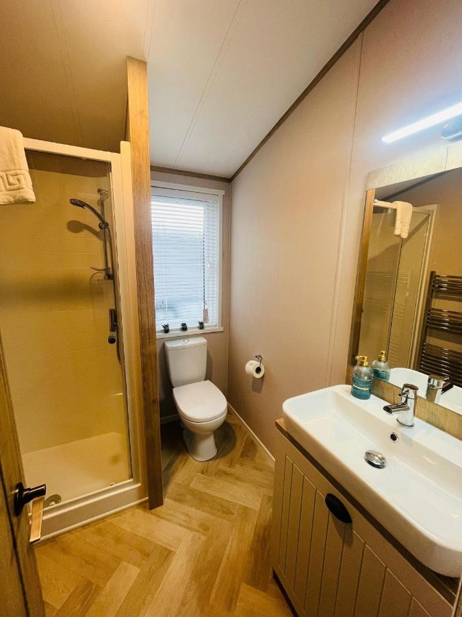 Copse View Lodge With Hot Tub ヨーク エクステリア 写真